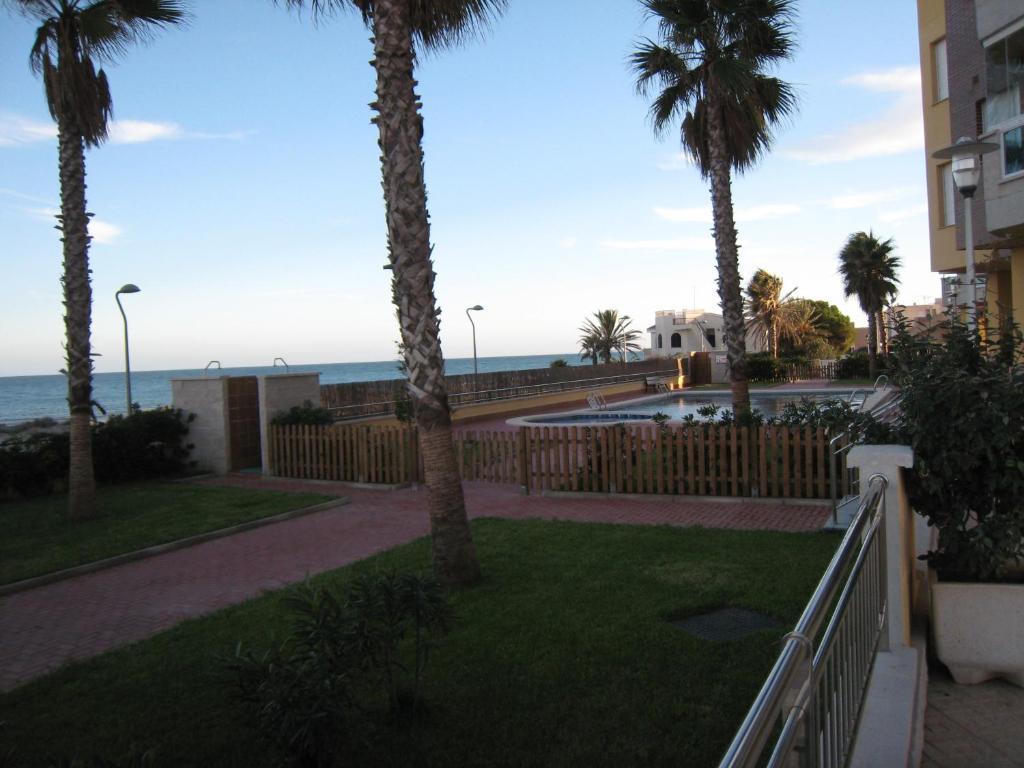 Apartamentos Turisticos Playa Principe La Manga del Mar Menor Esterno foto